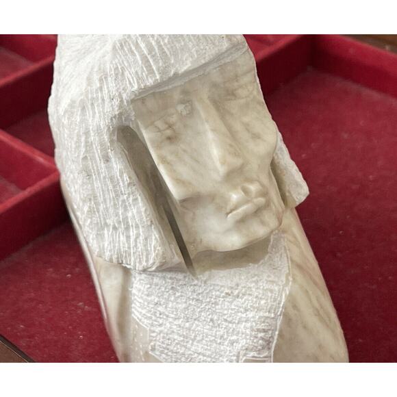 Hand Carved Alabaster Native American Navajo Indian Sculpture Signed by J. KIEN - Picture 1 of 7